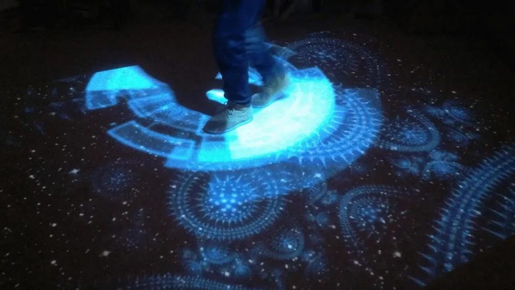 展廳設計中常用的數(shù)字多媒體技術設備數(shù)插圖(1)